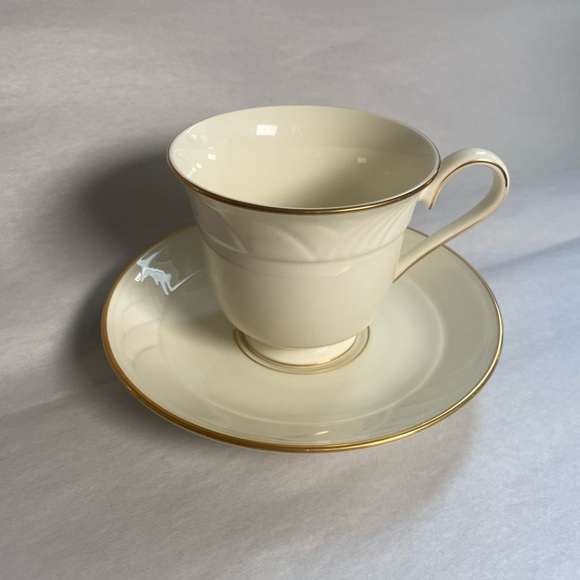 Single Replacement Lenox SAND DUNE Gold Tea Cup & Saucer Brand New - Picture 2 of 9
